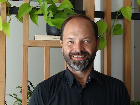 Portrait of Loric Preney